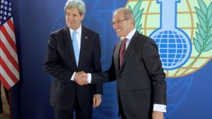 Director-General Ahmet Üzümcü (right) with U.S. Secretary of State John Kerry,
