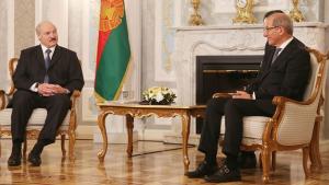 OPCW Director-General Ambassador Ahmet Üzümcü (right) and the President of the Republic of Belarus, H.E. Mr Aleksandr Lukashenko. Photo: Website of the President of Belarus 
